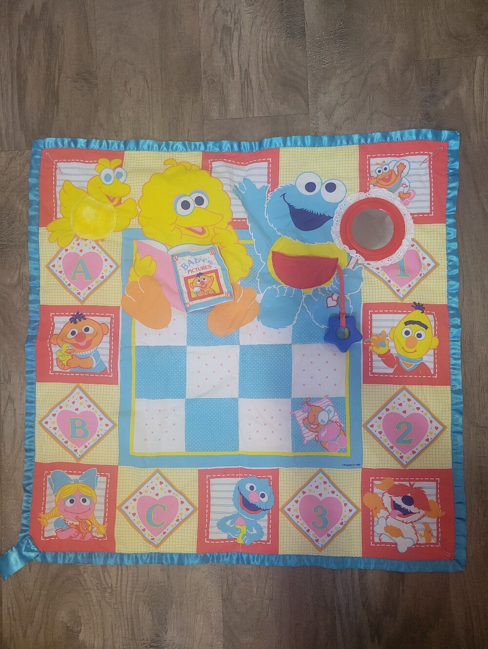 Vintage 1989 Sesame Street Muppets Baby Activity Quilt Play Mat Big Bird Cookie
